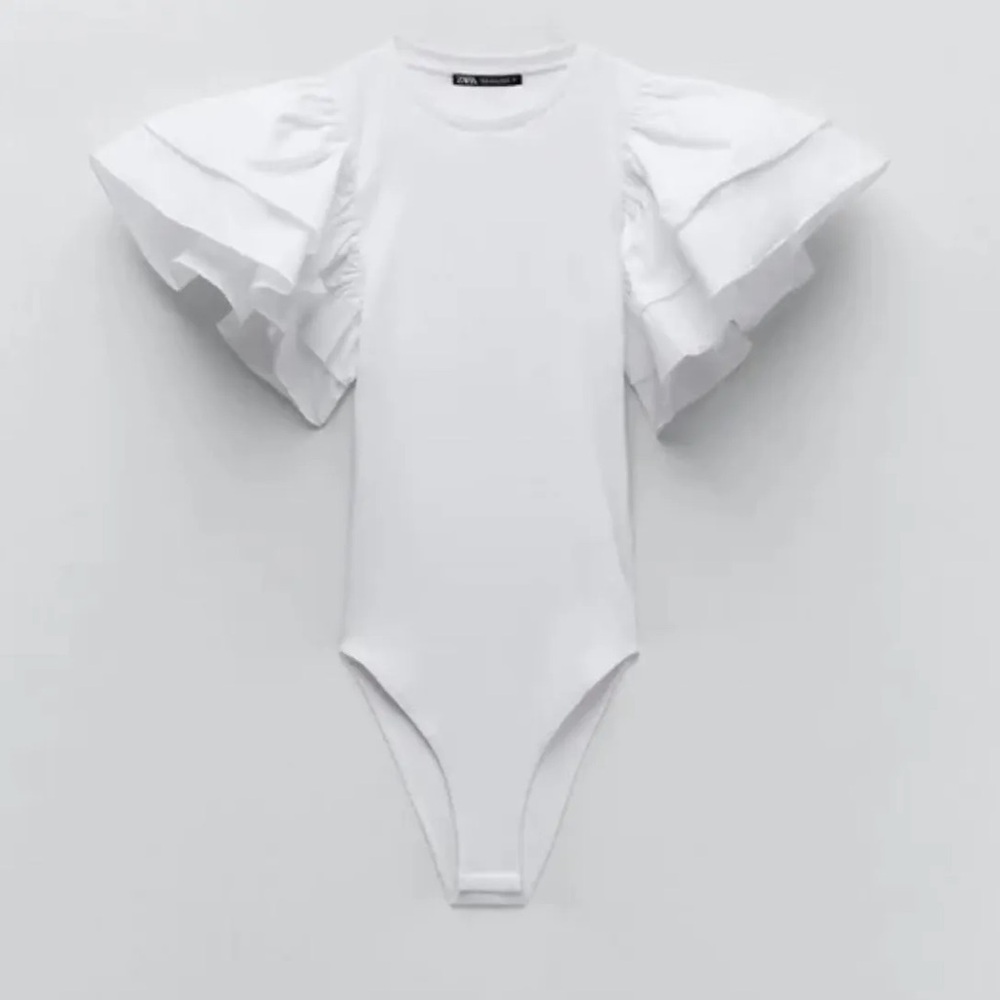 ZARA RUFFLE BODYSUIT S
